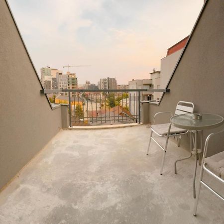 Siera'S Apartment Приштина Экстерьер фото